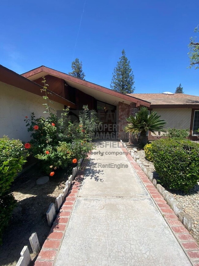 7708 Okanagan Ct