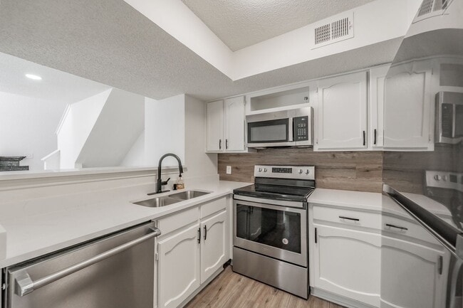 Photo - Updated 1-Bedroom Condo in Gated Community...