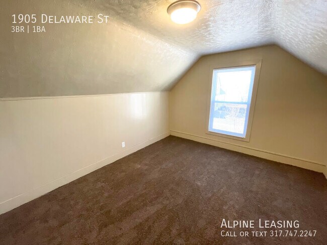 Photo - 1905 Delaware St