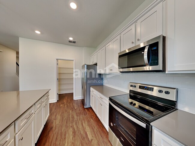 Photo - 1133 Walden Pond Dr