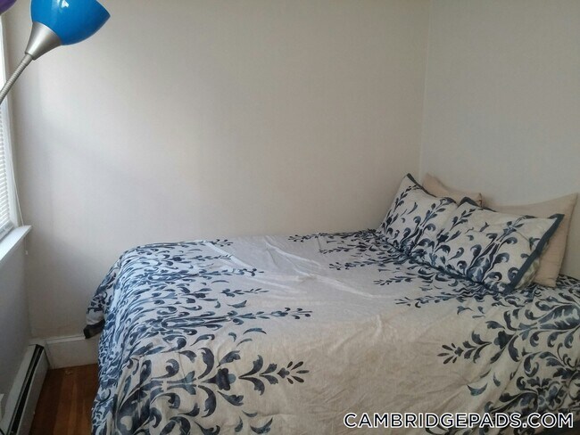 Photo - 1000 Memorial Dr Unit 1L