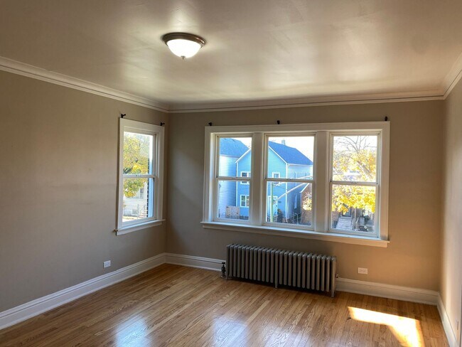 Photo - 8707 S Manistee Ave Unit 1