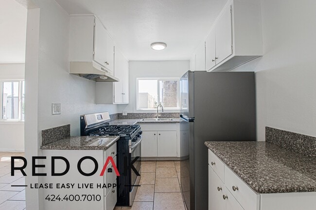 8118 S Western Ave Unit 9