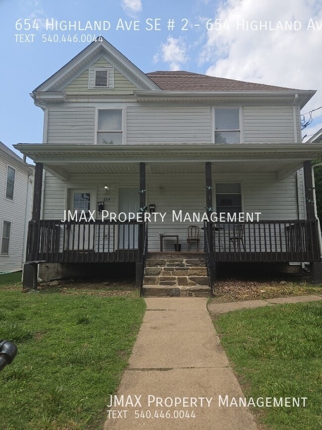 Photo - 654 Highland Ave SE Apartment Unit 654 Highland Ave SE # 2