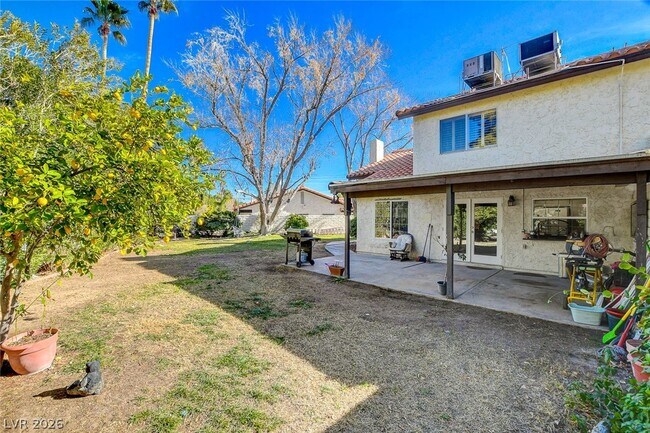 Building Photo - 2408 El Cortez Ave