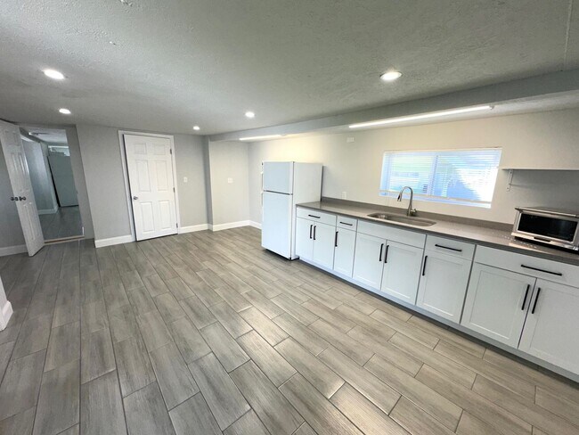 Photo - 515 49th Ave Terrace W Unidad A