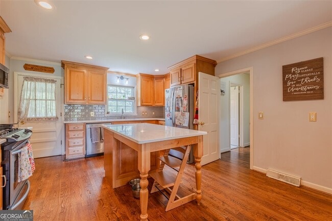 Photo - 227 W Lakeshore Dr