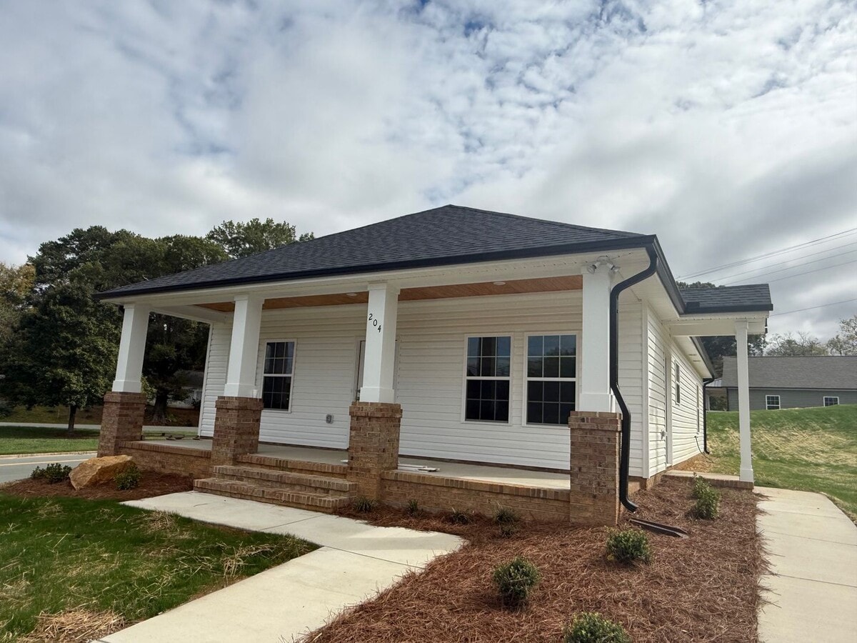Photo - Three bedroom, 2 bath newly constructed ho...