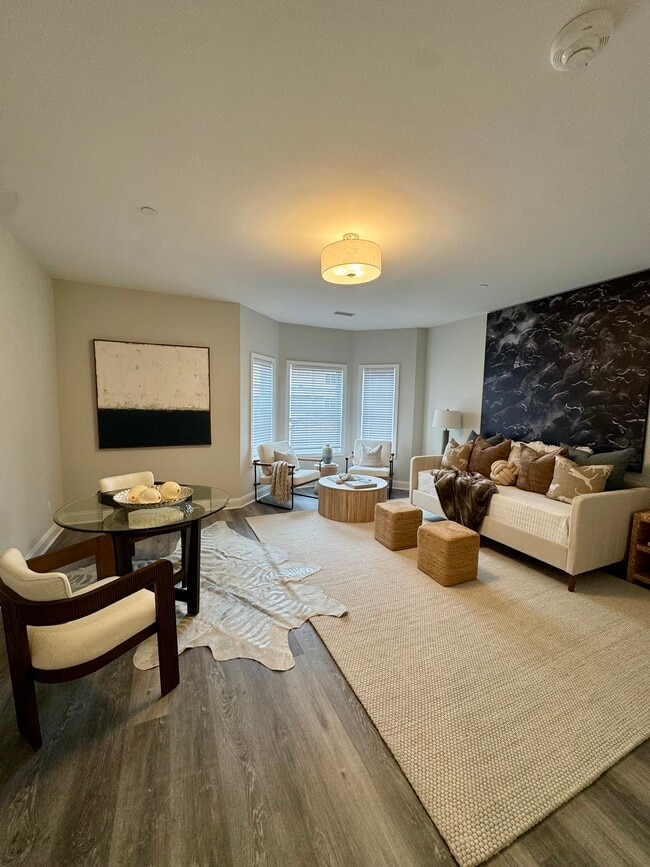 Photo - Cedar Village at the Locks