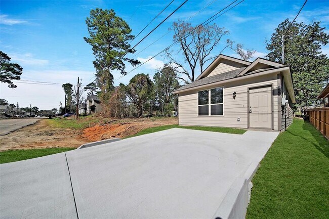 Photo - 16866 Glenheath St