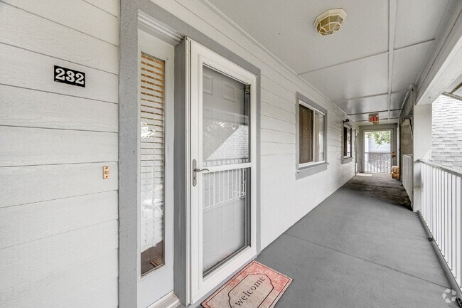 Building Photo - Beautiful La Cita Country Club! Unit 232 Rental