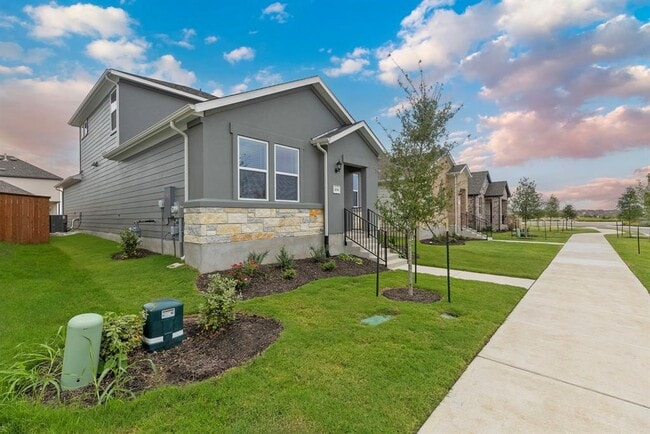 Photo - 204 Flowers Ave