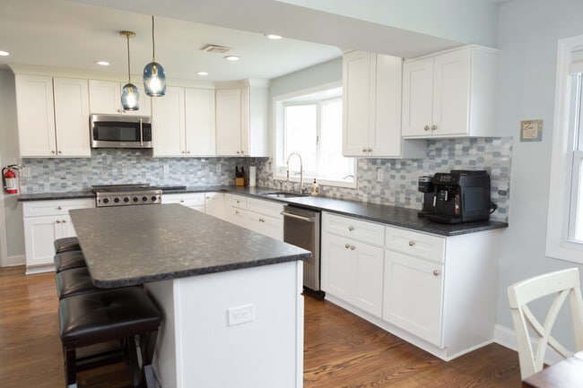 Photo - 121 Princess Anne Dr