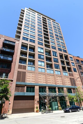 Building Photo - 400 W Ontario St Rental
