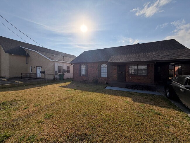 Photo - 1538 Mansfield Dr