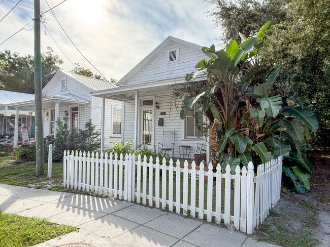 2301 E 9th Ave - The Casitas & Lofts at Casa Ybor