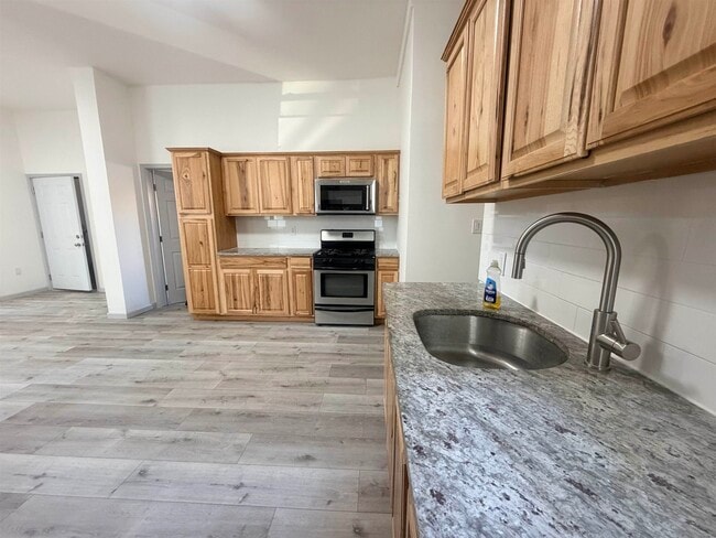 Photo - 124 Winfield Ave Unidad 1