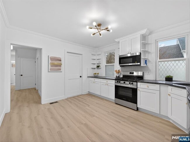 Photo - 114 Colony Ave