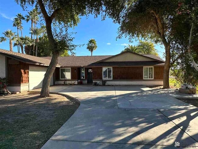 Photo - 1181 S Hereford Ave