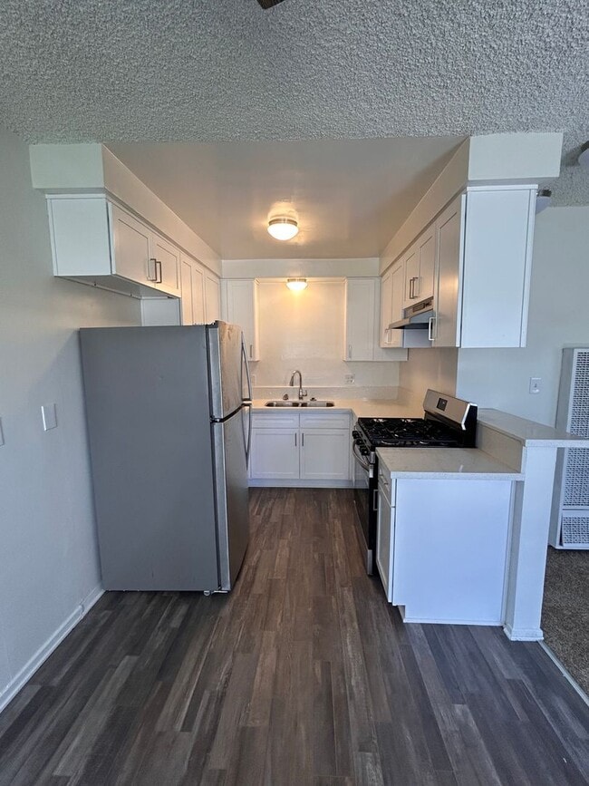 Photo - 4113 W 136th St Unit C