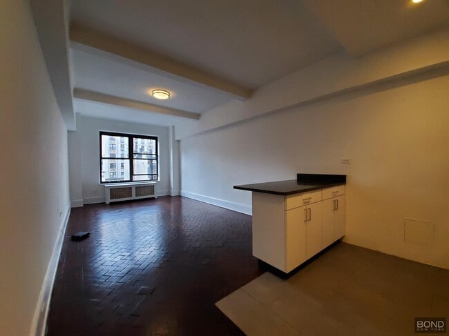 Photo - 160 W 73rd St Apartamento Unidad 2K