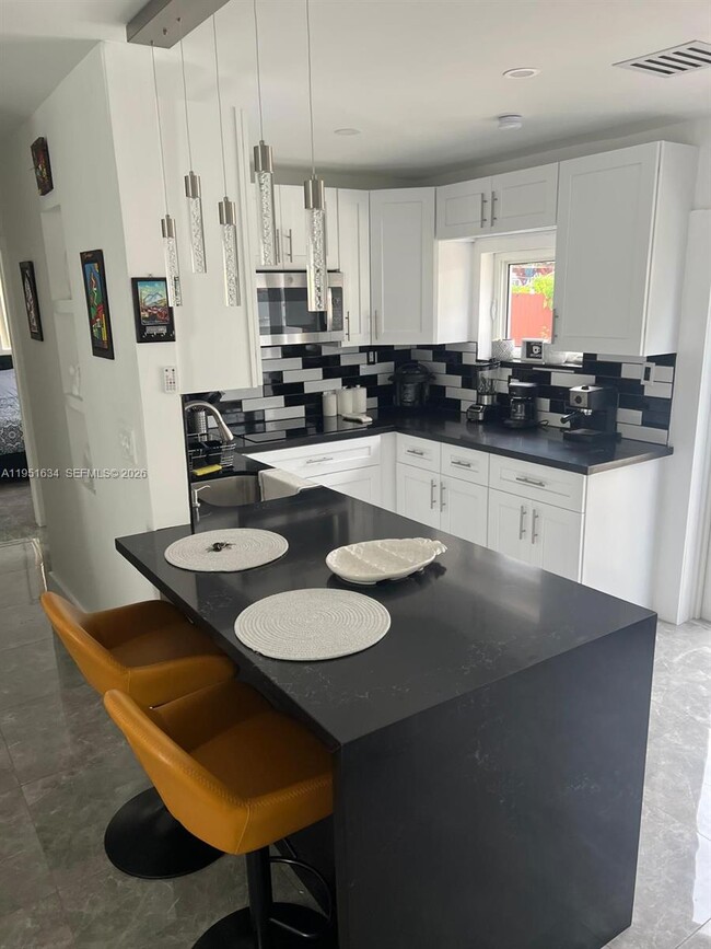 Photo - 5620 SW 38th St