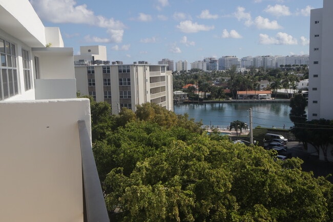 Photo - 1001 91st St Unit 712