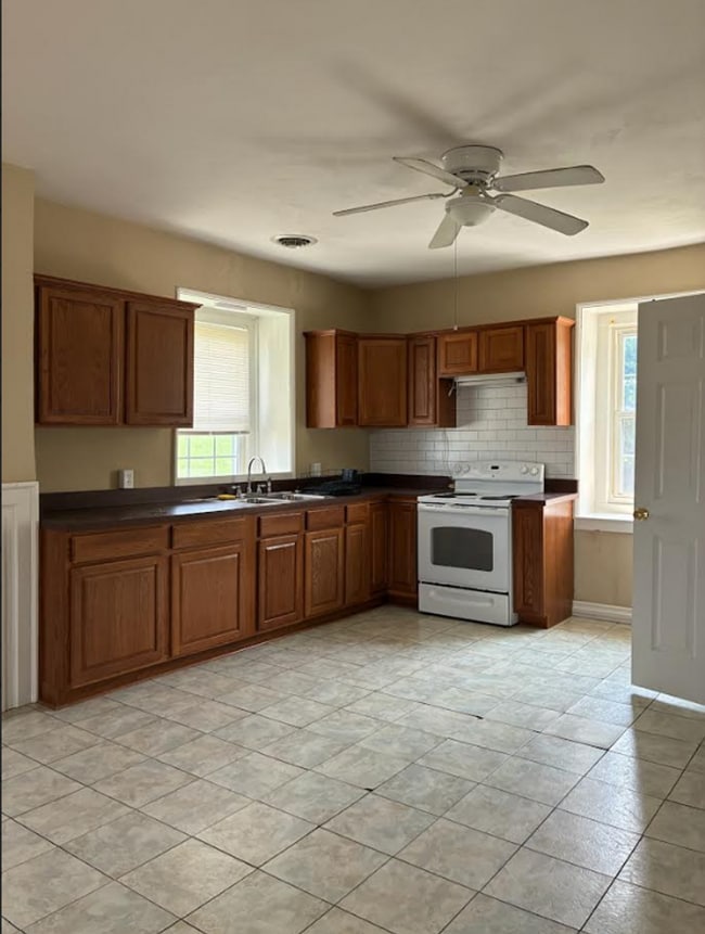 4875 Hanover Rd Unit Hostetter