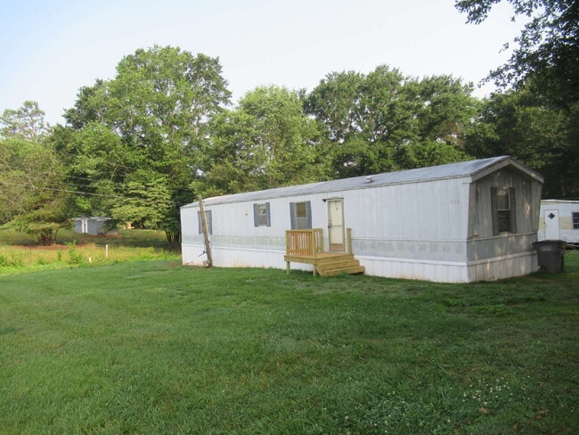 Building Photo - Two Bedroom Home for rent in Lincolnton Area