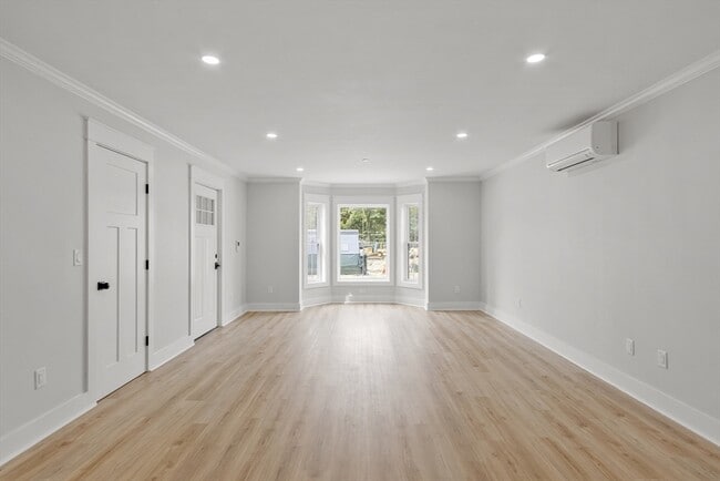 Photo - 843 Main St Unit 101