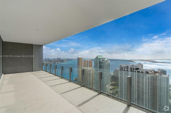 Building Photo - 300 Biscayne Blvd Way Unit 4202 Rental