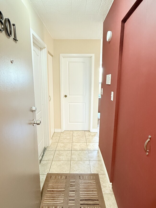 Photo - 360 Tecumseh Rd W Unit 301