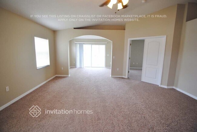 Photo - 2048 Gloria Cir