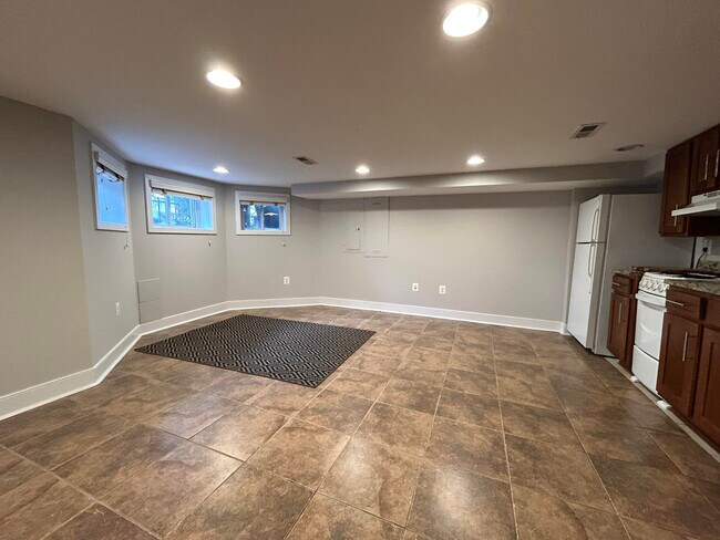 Photo - 1008 Fairmont St NW