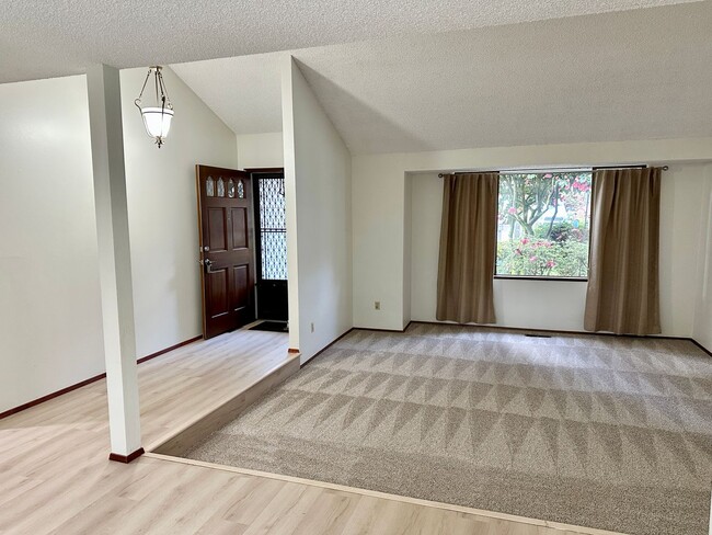 Photo - Private single level ranch in Tualatin!