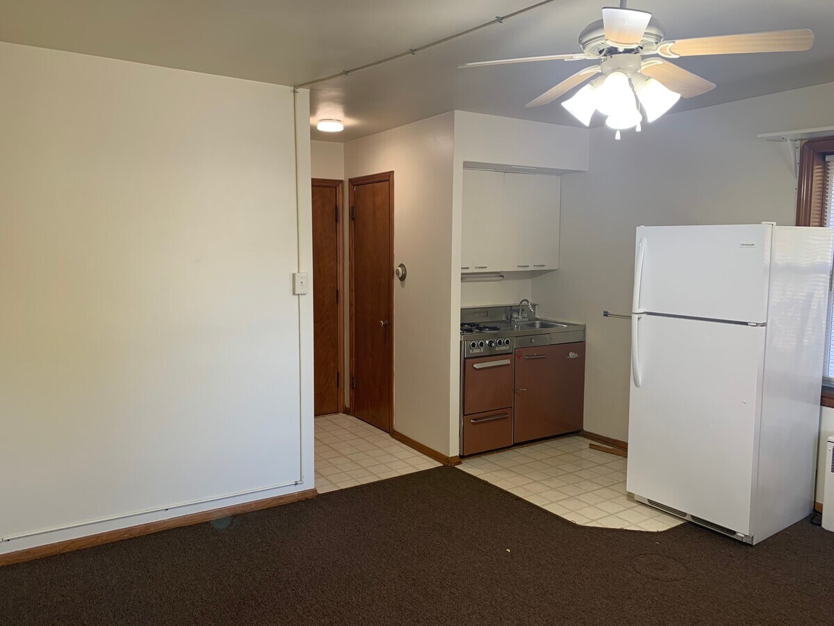 Photo - 7202 W Becher St Unit 3