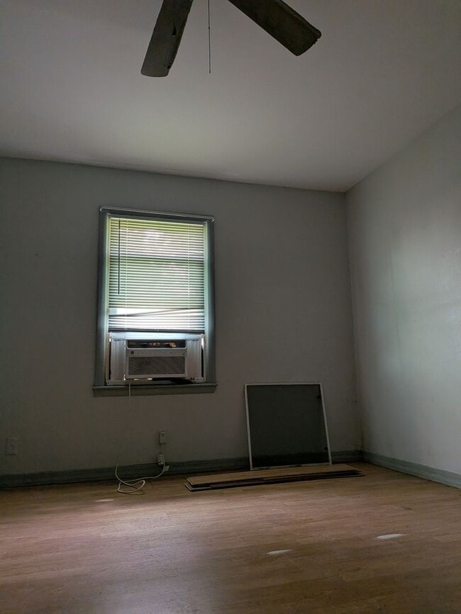 Photo - 218 Cornelius Ave