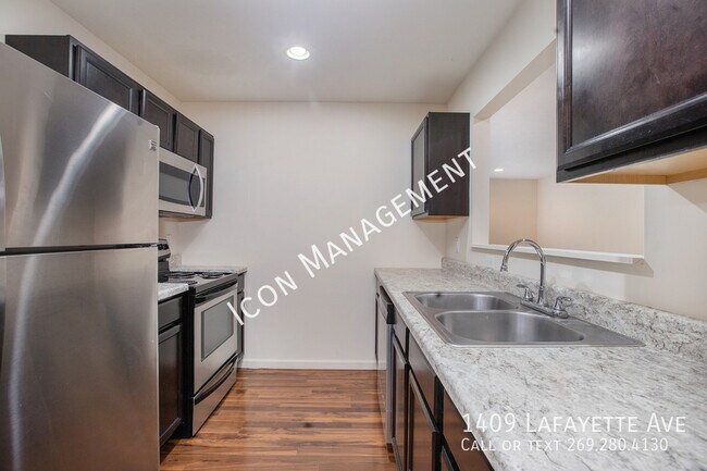 1409 Lafayette Ave