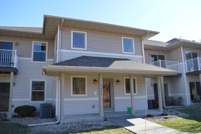 Building Photo - 2824 Pleasant View Rd Unit 2824