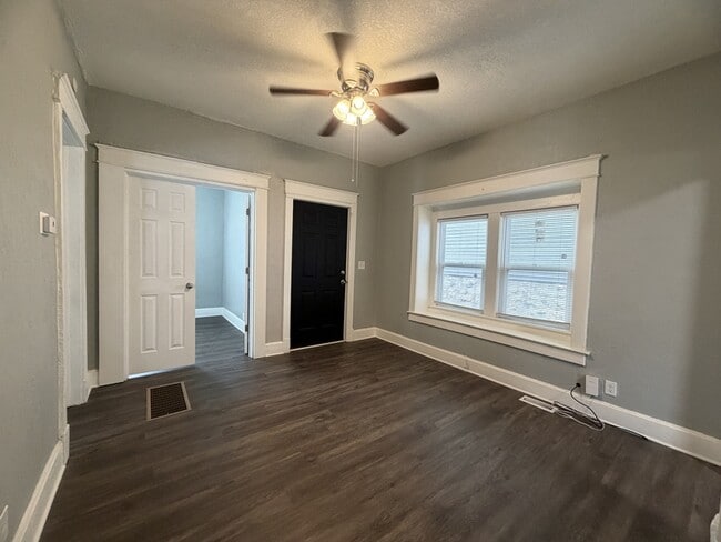 Photo - 2512 N 12 St