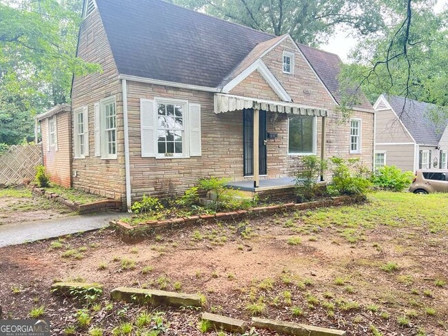 Photo - 1870 Grove Ave