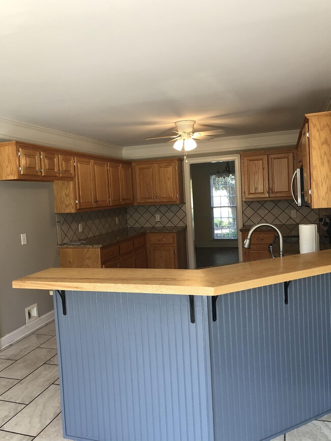 Photo - 1020 Joie Dr