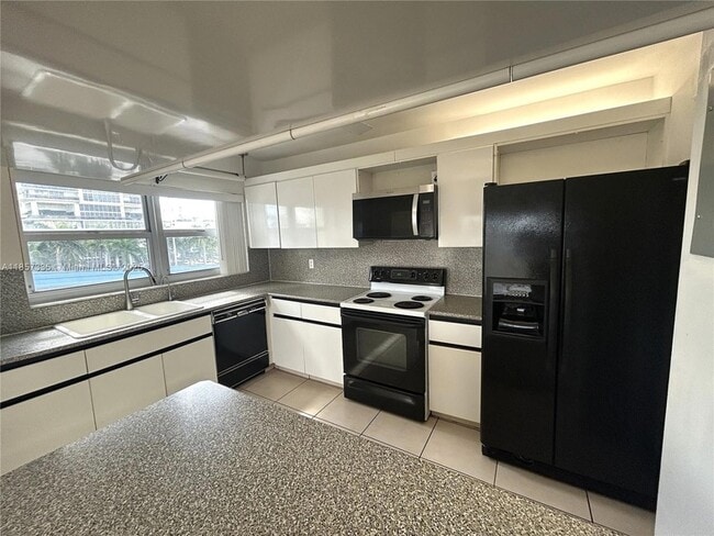 Photo - 1825 S Ocean Dr Unit 401