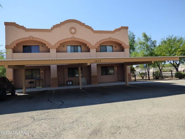 Building Photo - 1077 N Riverside Dr Unit 1