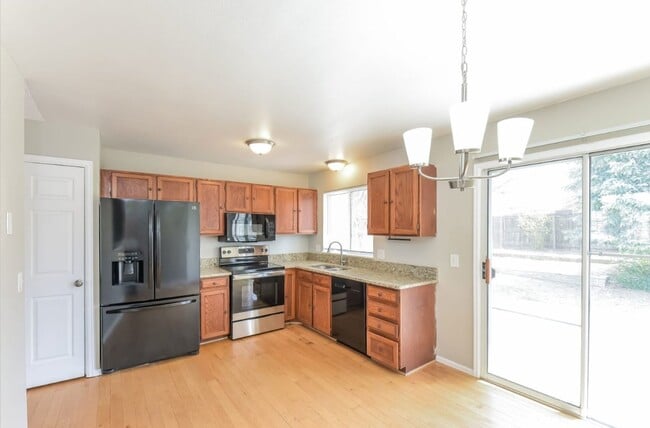 Photo - 1276 S Lewiston Way