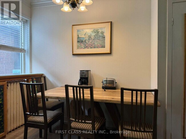 Photo - 366 Lippincott St Unité 3