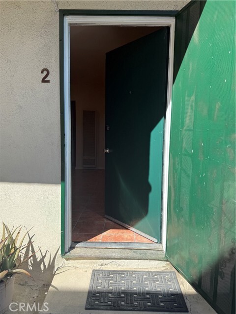 Building Photo - 1805 S Rimpau Blvd Rental
