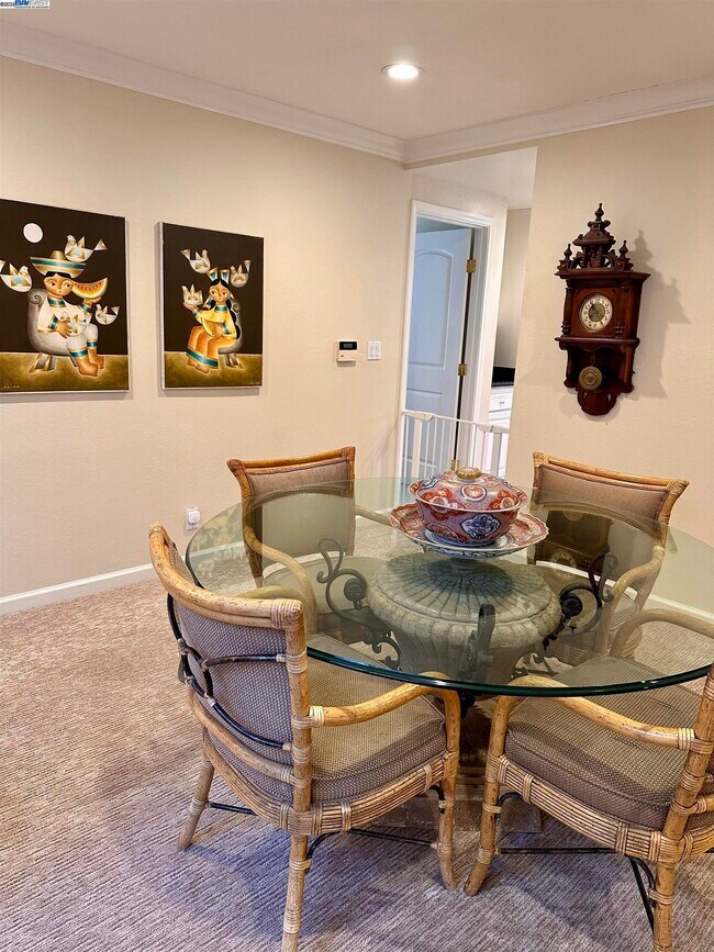 Photo - 77 Tweed Ln