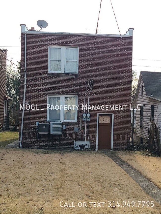 6611 Bartmer Ave Unit 6611 A Bartmer Ave (2nd Floor)
