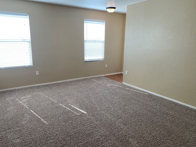 Photo - 4 Bedroom - 2 Bath - 1589 Sq. Ft. Home in Gladden Farms Community - Marana